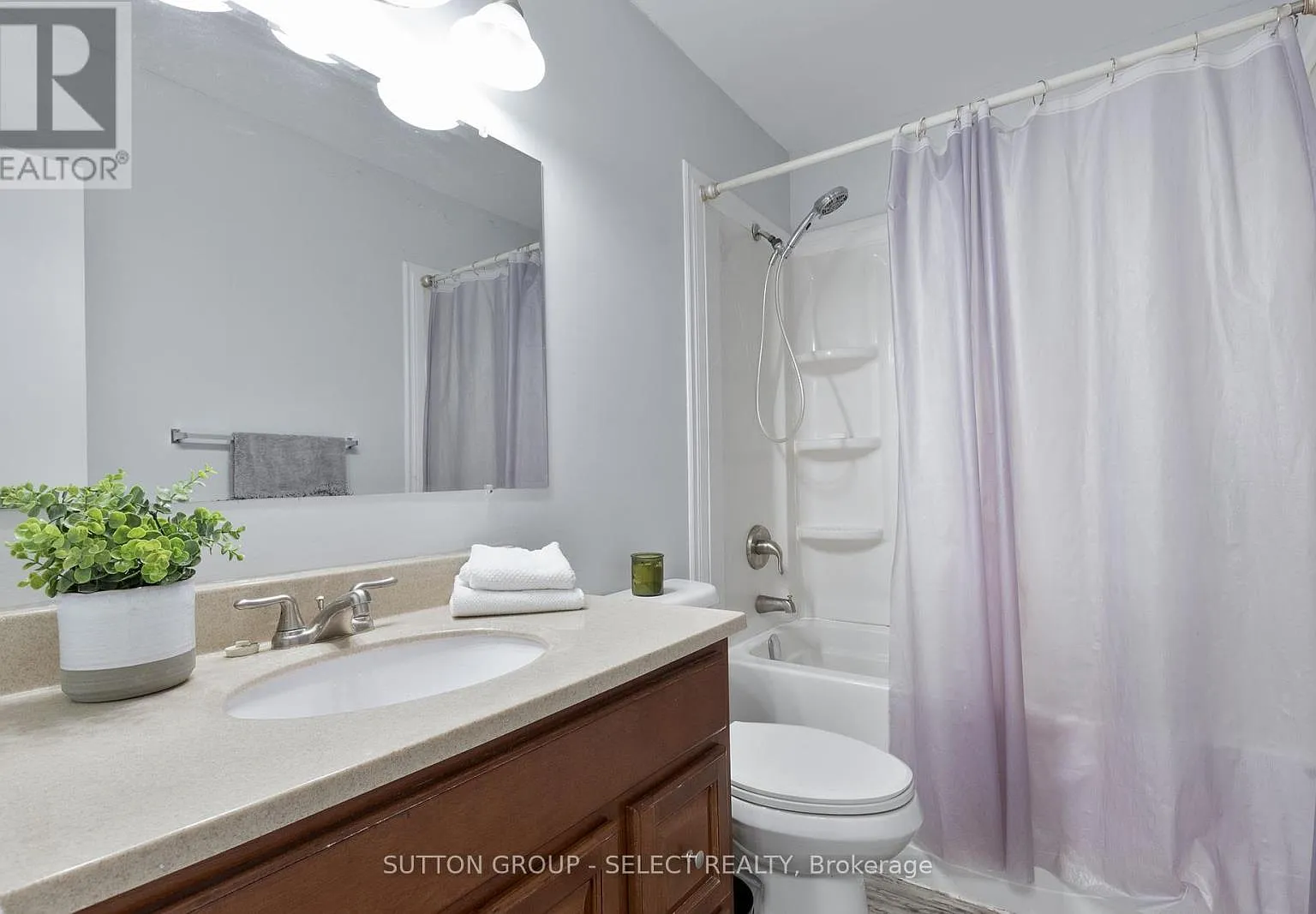 5 bed, 1.5 bath, 2200 sqft, $550 — Photo 3