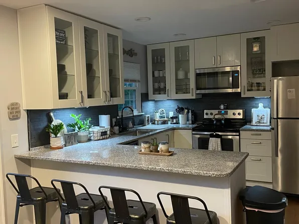 8534 Skipjack Pl, Pasadena, MD 21122