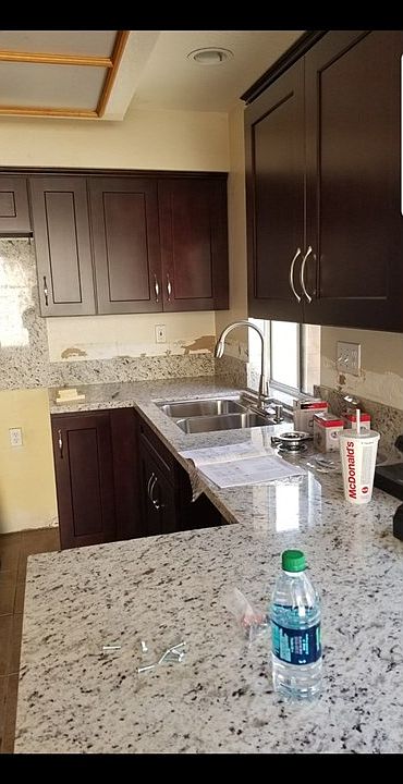 1st image of 819 Peachtree Way