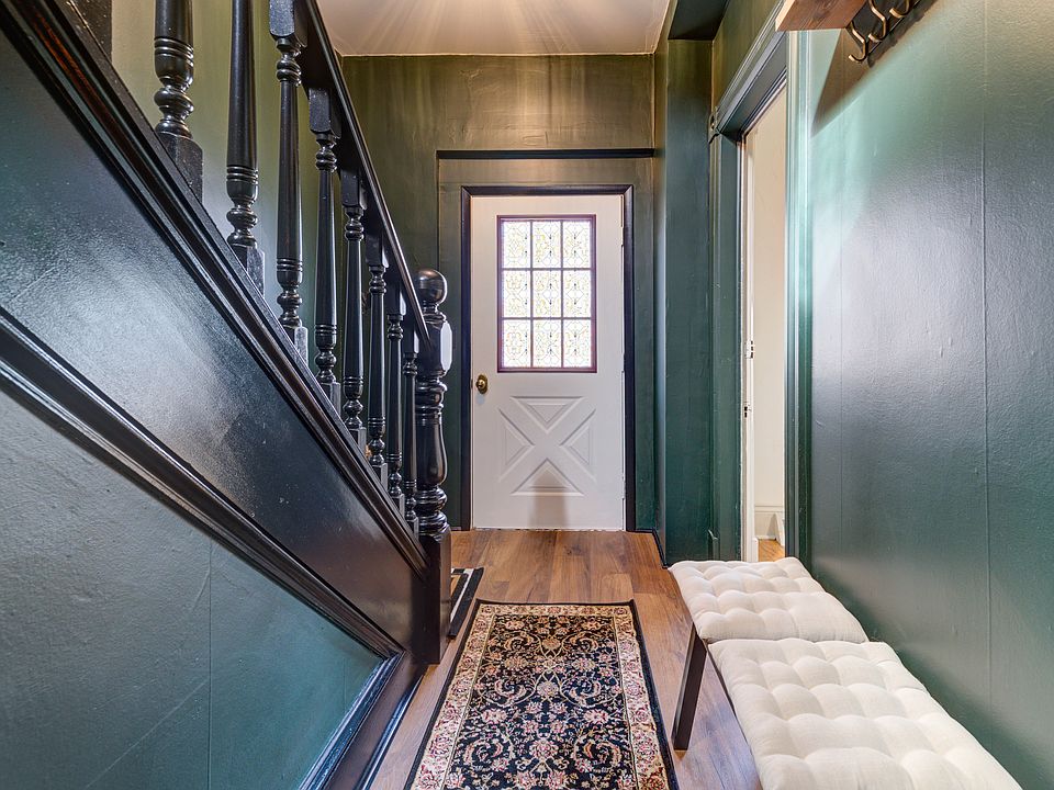1st image of 10 Hamilton St #2F