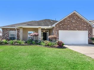 305 Mark Dr, Covington, LA 70433