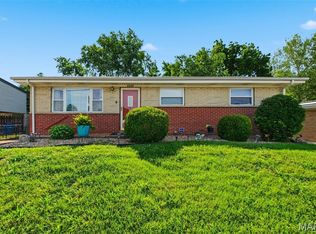 6908 Howdershell Rd, Hazelwood, MO 63042