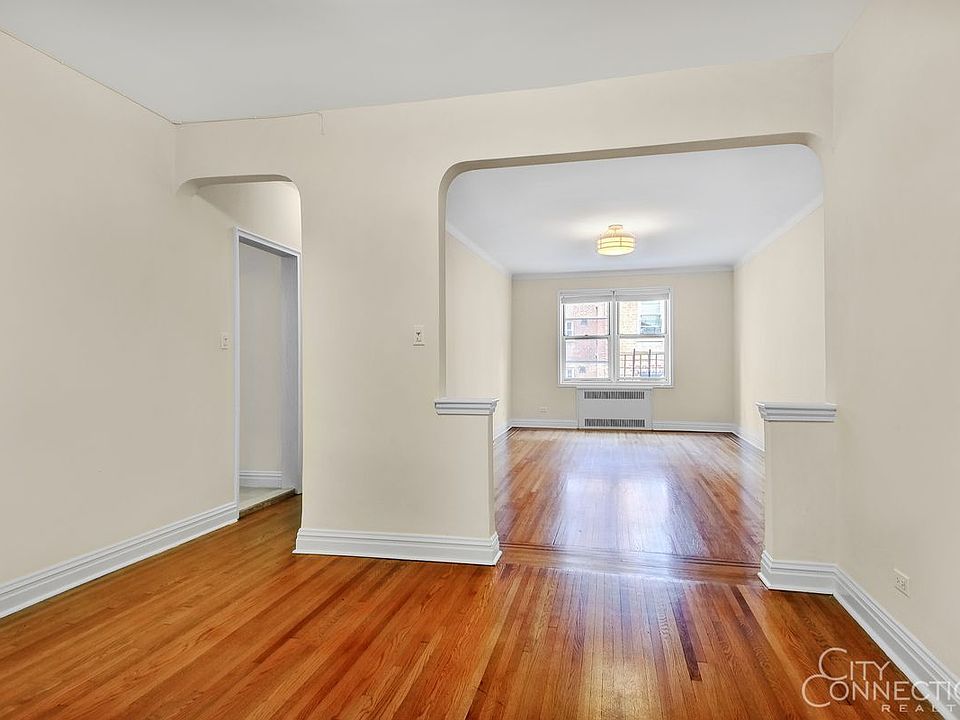 1st image of 10505 69th Ave APT 303