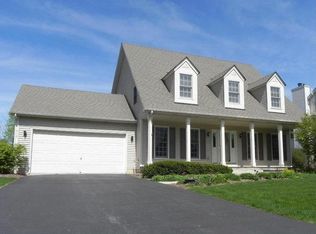 915 Blair St, Batavia, IL 60510