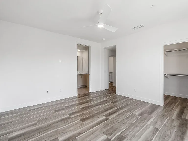 1632 Doheny Way — Photo 11