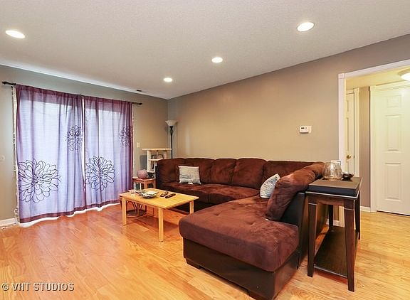 2nd image of 506 Taylor Ave APT E