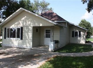 401 9th Ave, Manilla, IA 51454