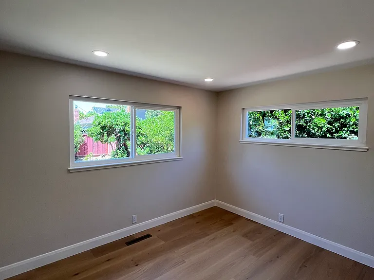 1333 Ridgeley Dr — Photo 10