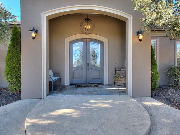 3rd image of 29511 E Chapman Way