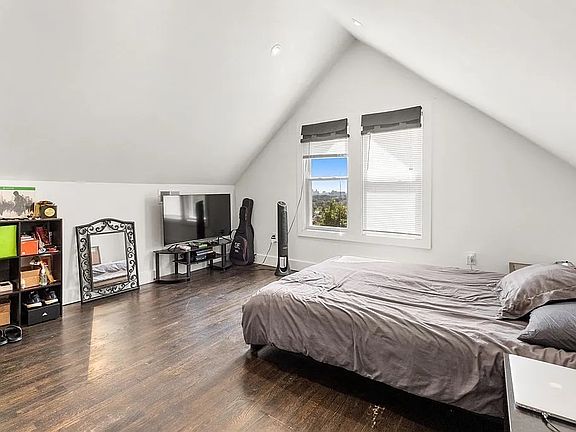 4th image of 8 Murray Hill Rd