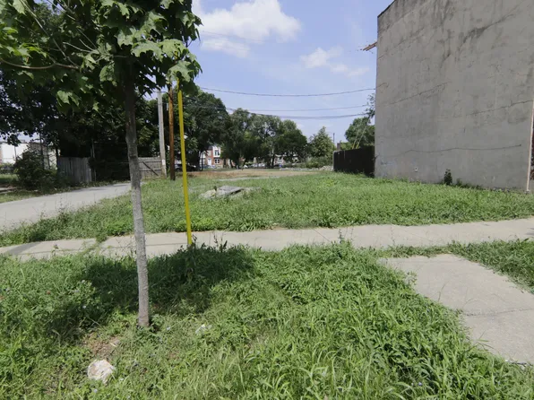 2948 W Wilcox St, Chicago, IL 60612