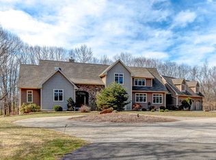 2 Stoneybrook Trl, Ellington, CT 06029