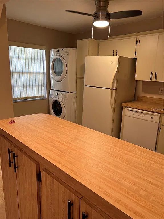 2 bed, 2.0 bath, 1209 sqft, $1,475 — Photo 3