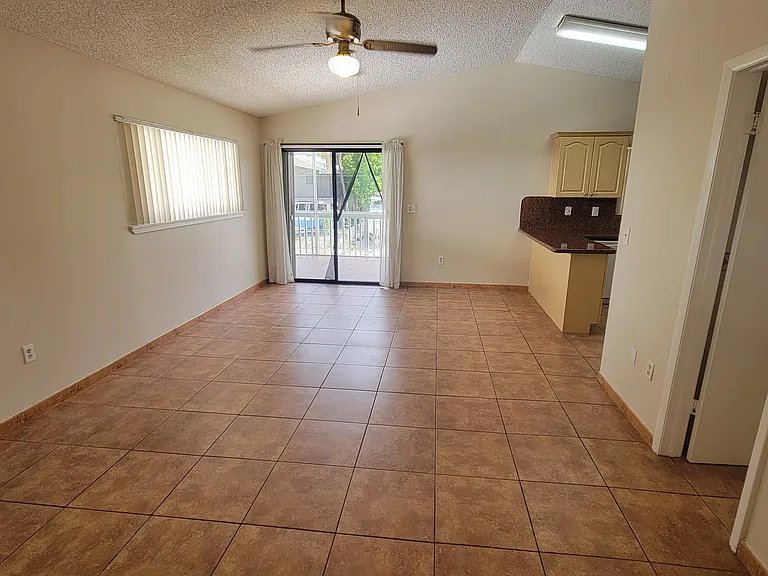 44 Gumbo Limbo Ave — Photo 4
