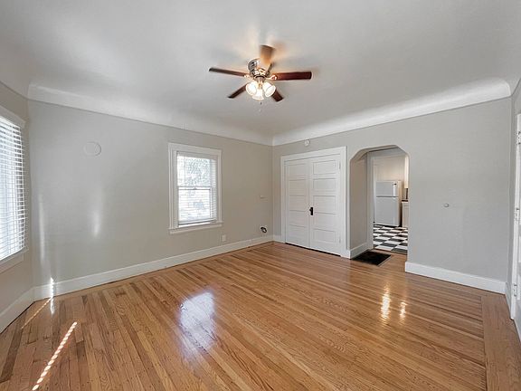 3rd image of 2401 P St APT A