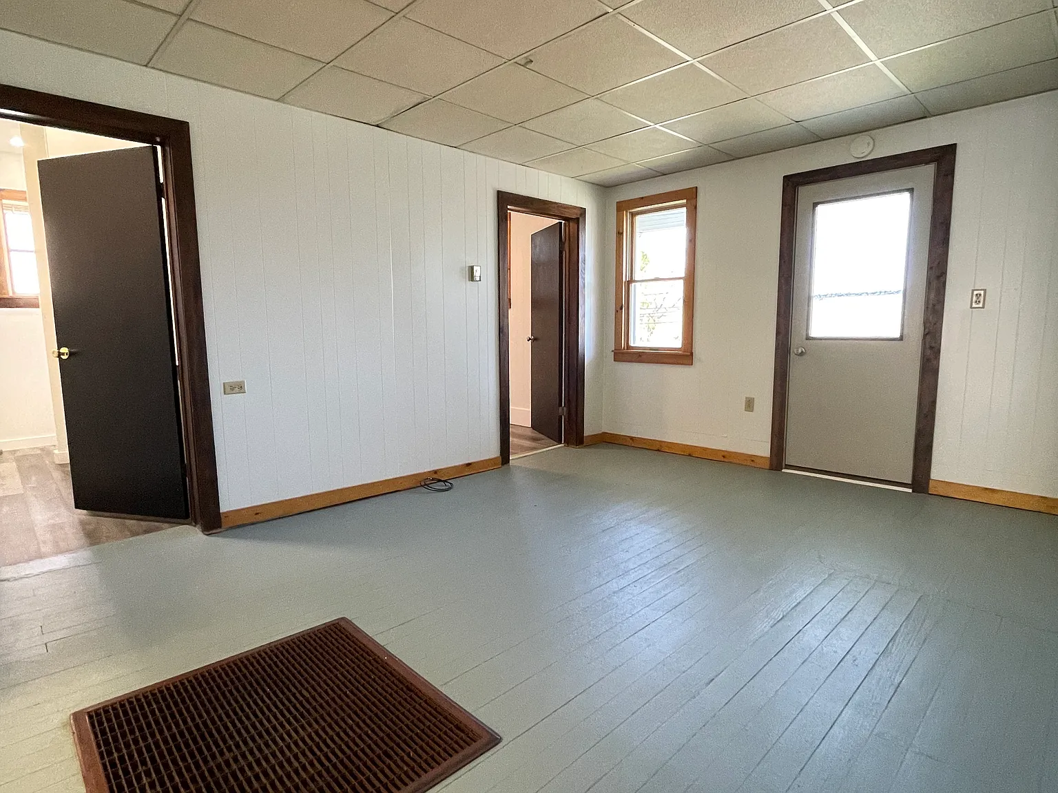 2 bed, 900 sqft, $850 — Photo 2