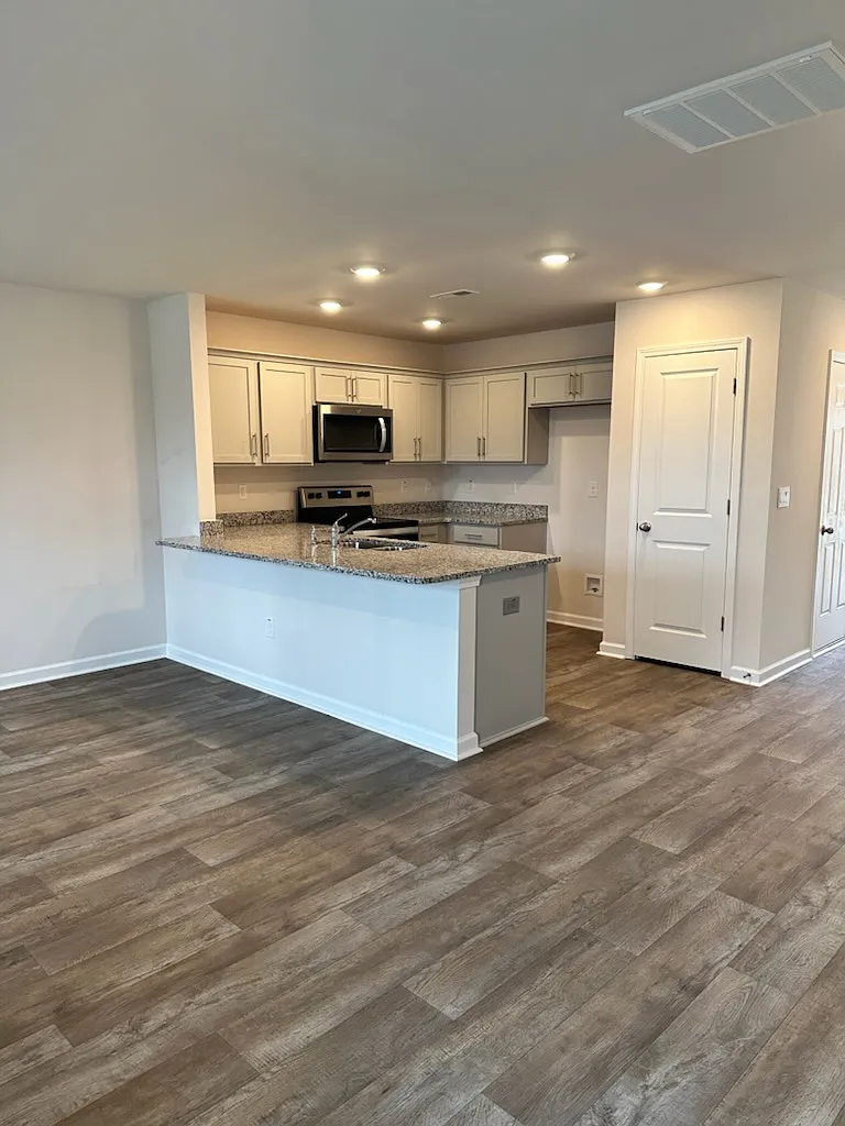 Building Photo - 3305 Alibird Ln
