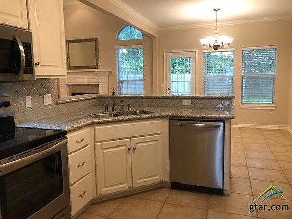 5th image of 808 Keble Ln
