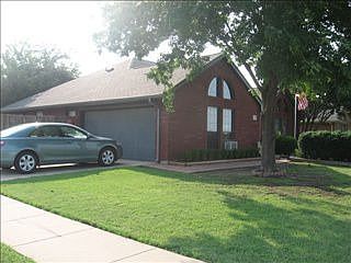 3rd image of 604 Parkwest Blvd