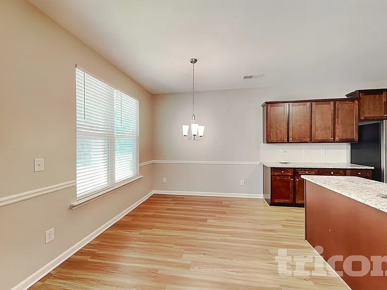 2292 Shady Dr — Photo 4