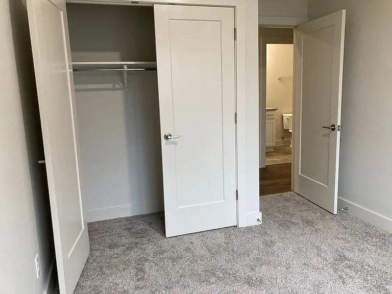 312 Lincoln St — Photo 45