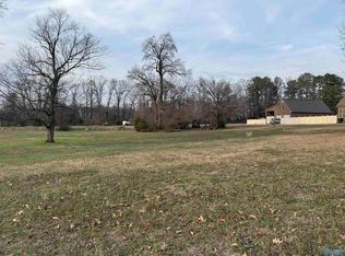 13817 Hatchie Ln, Athens, AL 35611