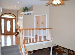 1637 Hawk Ridge Dr, Maineville, OH 45039