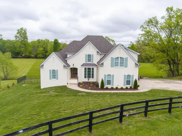 105 Ritzs Ct, Bell Buckle, TN 37020