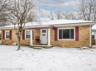 1041 Roman Dr, Flint, MI 48507