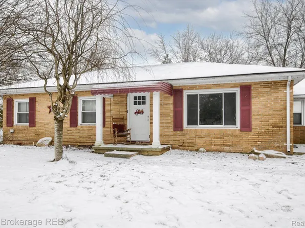 1041 Roman Dr, Flint, MI 48507