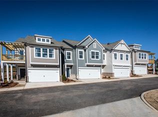 352 Hayden Cir, Woodstock, GA