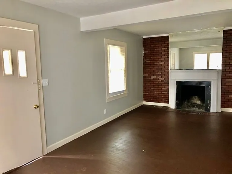 1109 Euclid Ave — Photo 3