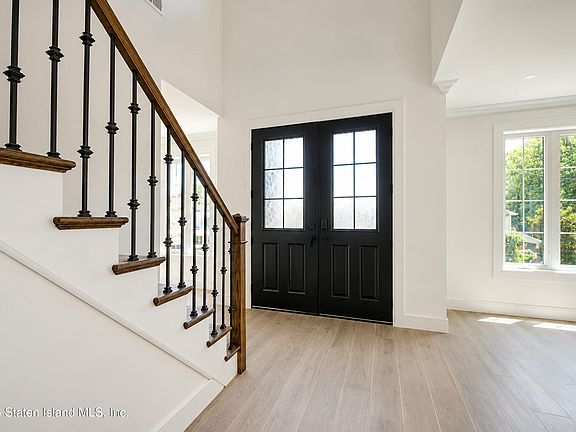 5th image of 23 Edwin St