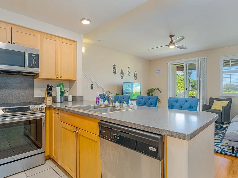 92-1496 Aliinui Dr #2 — Photo 3