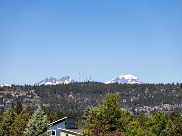 2350 NE Purcell Ct, Bend, OR 97701