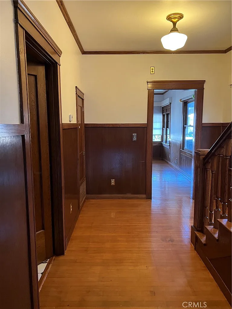 3 bed, 1916 sqft, $6,500 — Photo 2