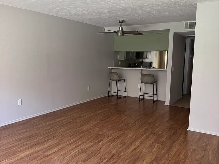 610 S Santa Fe St #2 — Photo 3