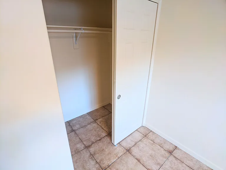 1343 W Alameda St — Photo 22