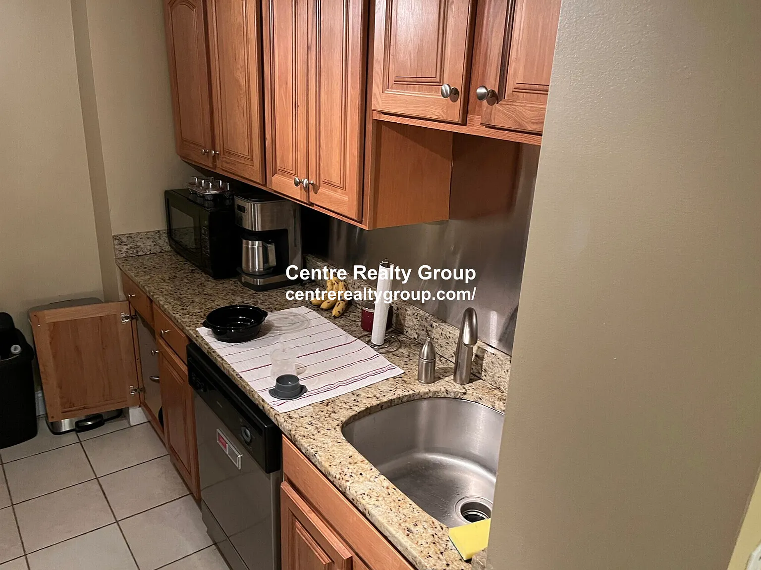 2 bed, 1.5 bath, 787 sqft, $3,850 — Photo 2