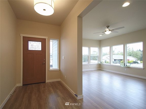 3rd image of 1304 Forest Trail Drive