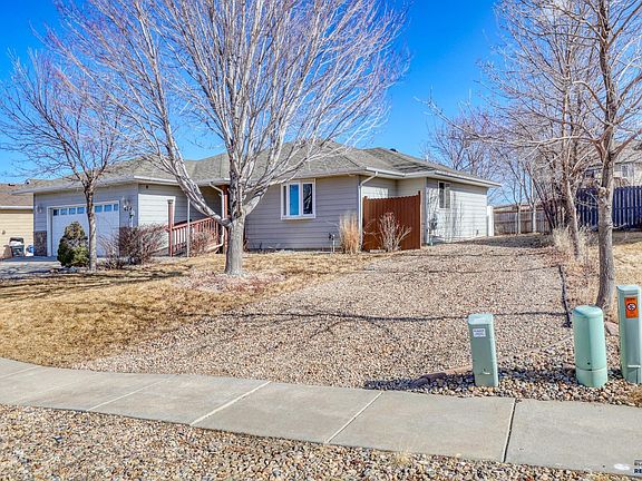 2nd image of 423 FIELD VIEW DR
