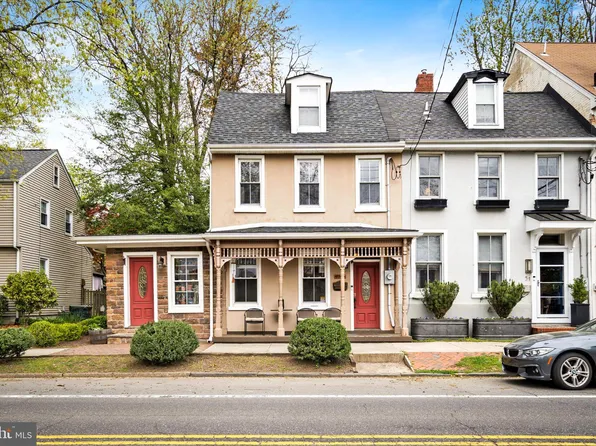 49 Park St, Bordentown, NJ 08505