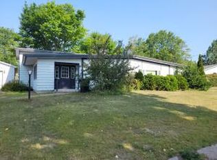 82 Wood Lake Rd, Kincheloe, MI 49788