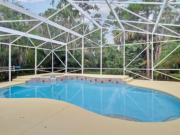 2nd image of 6815 SE Twin Oaks Circle