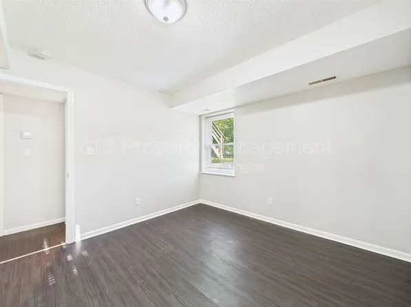 1229 W Hayward Ave, Independence, MO