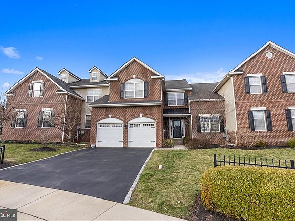 2nd image of 2143 Eastport Way