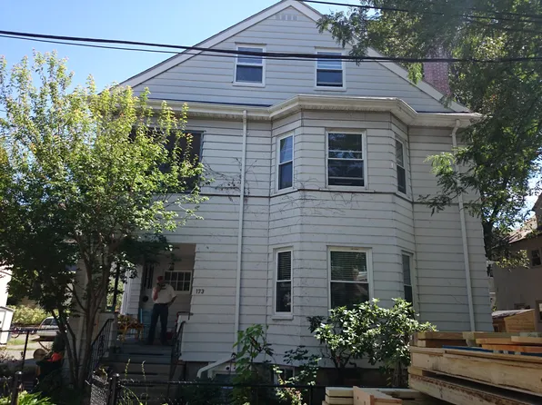 173 Thorndike St, Brookline, MA 02446