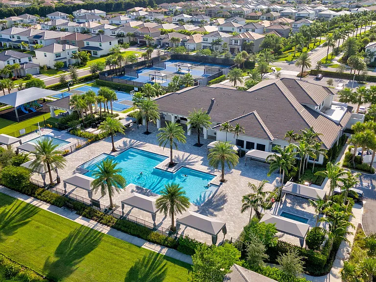 15205 Seaglass Terrace Ln — Photo 64