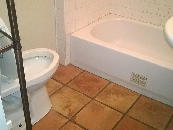 2nd image of 1615 Loretta Ave NW