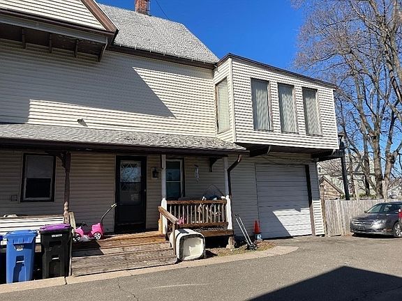 5th image of 76 Nonotuck St